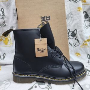 BNIB Men's Size 12 Dr. Martens AirWair Black Boots